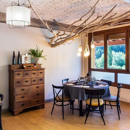 Fonda Farre Guest house *