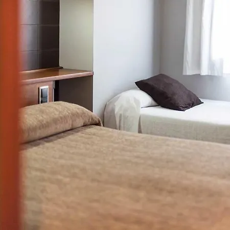 Hotel Fonda Farre Baro (Catalonia)